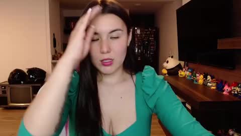 Snapshot of sara_sunrise_ chatting on January 14, 2025, 5:12 pm Sara online show from January 14, 2025, 5:12 pm