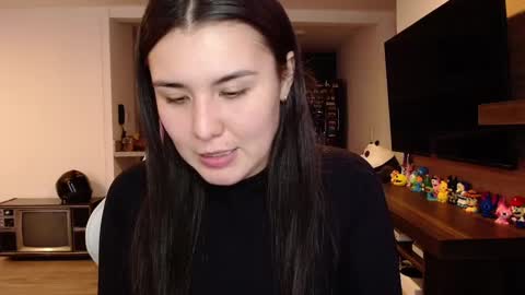 Snapshot of sara_sunrise_ chatting on January 15, 2025, 7:23 pm Sara online show from January 15, 2025, 7:23 pm