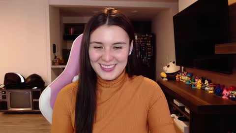 Snapshot of sara_sunrise_ chatting on January 17, 2025, 5:51 pm Sara online show from January 17, 2025, 5:51 pm