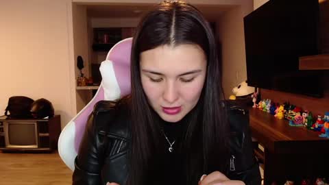 Snapshot of sara_sunrise_ chatting on March 5, 2025, 6:45 pm Sara online show from March 5, 2025, 6:45 pm