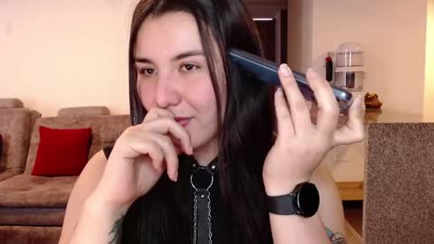 Snapshot of sara_sunrise_ chatting on October 16, 2025, 7:15 pm Sara online show from October 16, 2025, 7:15 pm