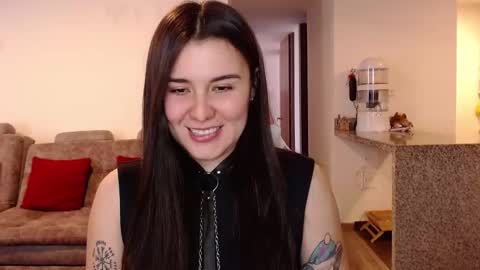 Snapshot of sara_sunrise_ chatting on October 31, 2025, 7:04 pm Sara online show from October 31, 2025, 7:04 pm