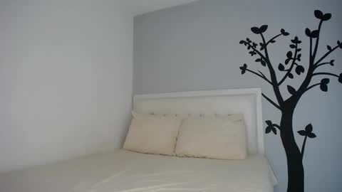 Sara online show from October 28, 2025, 1:31 am