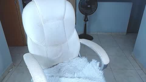 Sara online show from October 14, 2025, 5:58 pm