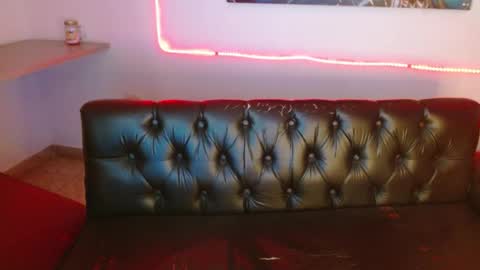 Snapshot of saraapril_1 chatting on December 31, 2024, 9:17 pm SARAHGIL online show from December 31, 2024, 9:17 pm