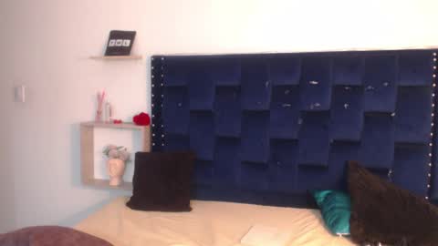 Snapshot of saraapril_1 chatting on February 23, 2025, 4:57 pm SARAHGIL online show from February 23, 2025, 4:57 pm