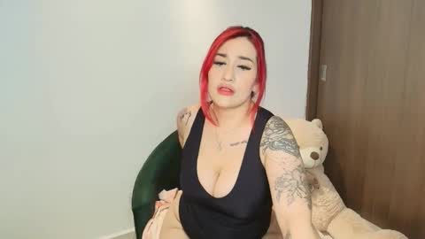 Snapshot of saraevil chatting on October 28, 2025, 4:27 am Sara online show from October 28, 2025, 4:27 am