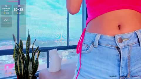 Snapshot of saragrey31 chatting on February 17, 2025, 12:48 pm Sara Grey online show from February 17, 2025, 12:48 pm