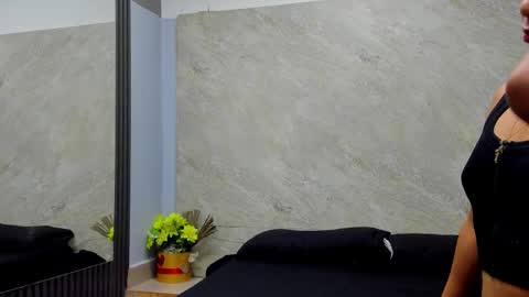 Sarah online show from November 14, 2025, 11:53 am