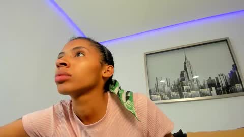 Snapshot of sarah_ashbourne chatting on November 14, 2025, 12:15 pm sarah_ashbourne online show from November 14, 2025, 12:15 pm