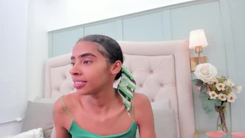 sarah_ashbourne online show from December 16, 2025, 3:17 pm