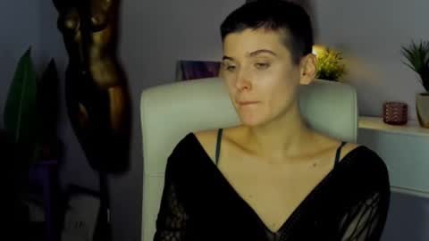 Snapshot of sarah_desire01 chatting on November 11, 2025, 2:28 pm Sarah online show from November 11, 2025, 2:28 pm