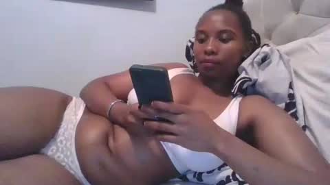 sarah_haggai online show from October 26, 2025, 8:53 am