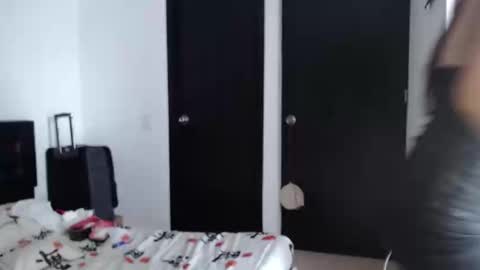 Snapshot of sarah_mistress_ chatting on February 20, 2025, 3:41 pm Sarah online show from February 20, 2025, 3:41 pm