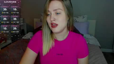 Sarah online show from October 7, 2025, 12:41 am