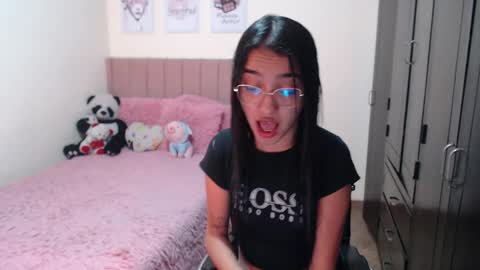 Snapshot of sarah_stone15 chatting on December 30, 2024, 4:19 pm Sarah online show from December 30, 2024, 4:19 pm