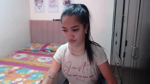 Snapshot of sarah_stone15 chatting on January 26, 2025, 2:41 pm Sarah online show from January 26, 2025, 2:41 pm