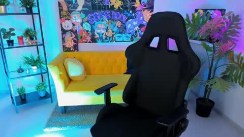 Divine Sarah NONUDE model online show from March 6, 2025, 2:51 pm