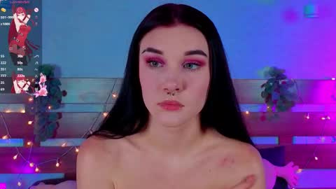 Sarah  online show from November 7, 2025, 7:36 pm