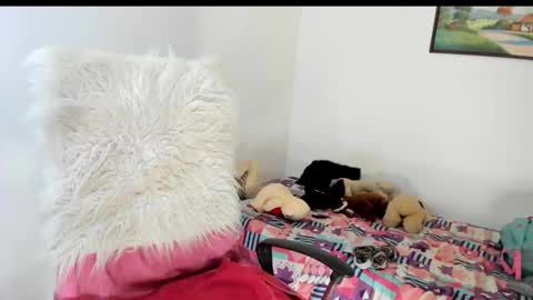 Snapshot of sarahlovexxv chatting on November 13, 2025, 11:42 am Sarah online show from November 13, 2025, 11:42 am