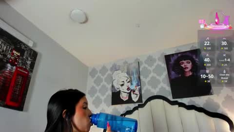 Snapshot of sarahmiler_ chatting on November 5, 2025, 7:58 pm Sarah online show from November 5, 2025, 7:58 pm