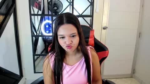 Snapshot of sarai_mv1 chatting on October 1, 2025, 6:25 pm Sarai online show from October 1, 2025, 6:25 pm