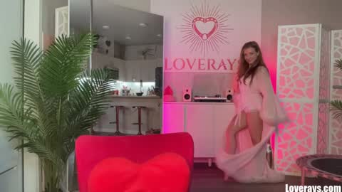 Back from Vacay  Follow for more here  online show from November 12, 2025, 3:51 am