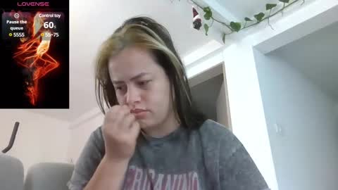 Snapshot of saramartinez100 chatting on December 13, 2024, 3:21 pm sara martinez online show from December 13, 2024, 3:21 pm