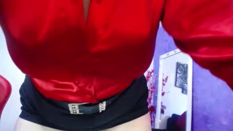 Snapshot of sarasmith2 chatting on December 2, 2025, 4:24 pm sara online show from December 2, 2025, 4:24 pm