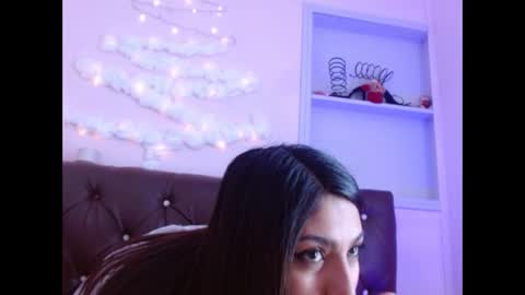 sarastonesx online show from December 7, 2024, 12:02 pm