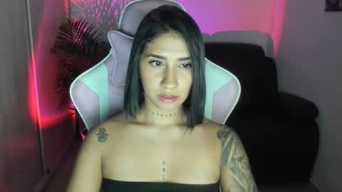 saratukkerr online show from December 1, 2025, 3:55 am