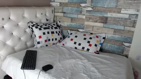 saray_hot202cl online show from January 26, 2025, 6:38 am