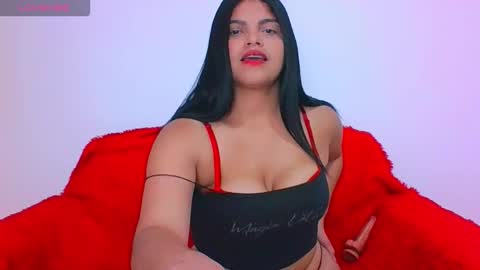 saray_we online show from November 21, 2025, 4:44 am