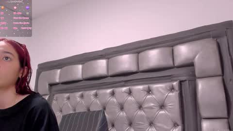 Snapshot of sarenlux chatting on October 18, 2025, 12:28 pm Baby Saren online show from October 18, 2025, 12:28 pm