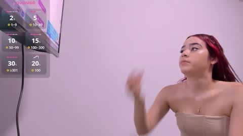 Snapshot of sarenlux chatting on October 22, 2025, 12:05 pm Baby Saren online show from October 22, 2025, 12:05 pm