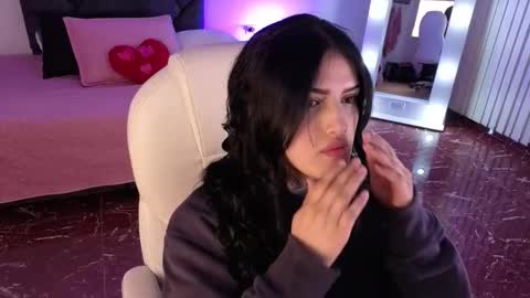 Snapshot of sari_belle chatting on September 21, 2025, 11:34 am Sari online show from September 21, 2025, 11:34 am
