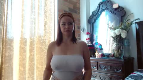 Snapshot of sariii1 chatting on February 20, 2025, 3:41 pm Sara online show from February 20, 2025, 3:41 pm