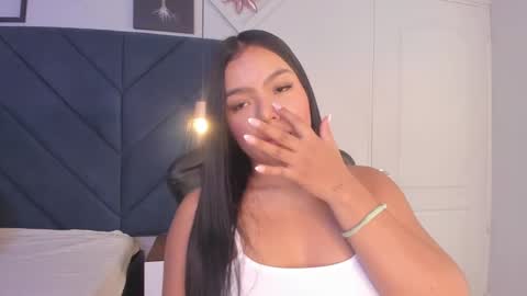 Snapshot of sarita_hills chatting on January 8, 2025, 3:29 am Sara online show from January 8, 2025, 3:29 am