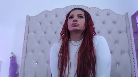 Snapshot of sarita_multisquirt chatting on January 13, 2025, 9:52 pm Sara online show from January 13, 2025, 9:52 pm