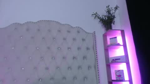 Snapshot of sarita_multisquirt chatting on January 30, 2025, 2:49 am Sara online show from January 30, 2025, 2:49 am