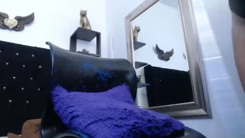 Snapshot of sarita_multisquirt chatting on February 28, 2025, 3:26 am Sara online show from February 28, 2025, 3:26 am
