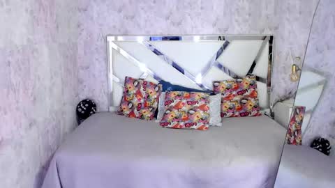 sarah online show from October 12, 2025, 8:08 pm