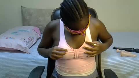 sasha_sexy769 online show from November 7, 2025, 8:53 pm