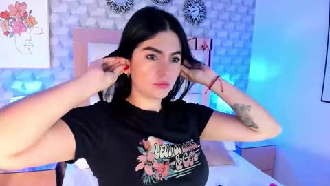 Camila  online show from November 25, 2025, 11:32 am