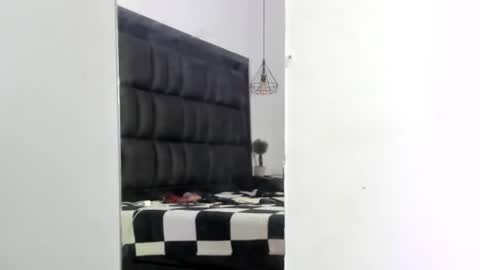 Snapshot of sasha_yaklove666 chatting on February 8, 2025, 8:52 am Sasha online show from February 8, 2025, 8:52 am