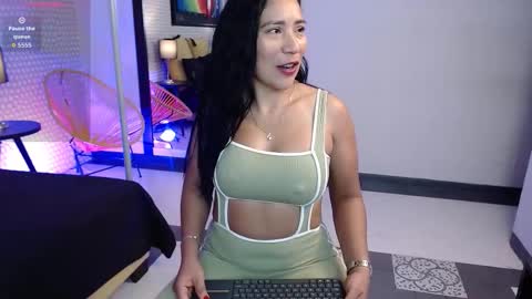 Snapshot of sashaavixen chatting on October 28, 2025, 11:47 am Sasha online show from October 28, 2025, 11:47 am