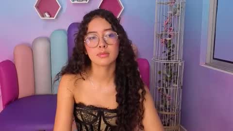 SashaMonroee  online show from October 29, 2025, 11:39 pm