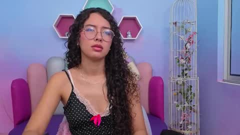 SashaMonroee  online show from November 16, 2025, 3:34 am