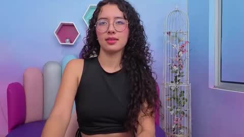 SashaMonroee  online show from November 20, 2025, 3:50 am