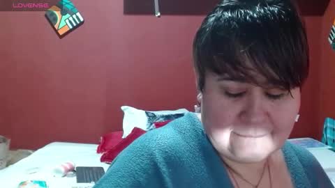 Snapshot of sasharosee2 chatting on November 23, 2025, 1:22 pm S A S H A R O S E online show from November 23, 2025, 1:22 pm